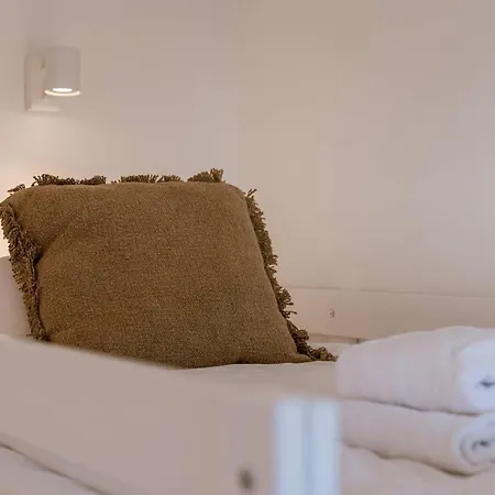 Huswell - Cozy For 4 With Parking *